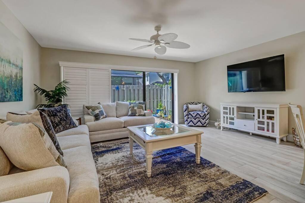 Location! 2 Bd/2.5Ba Near Mercato/Vanderbiltbeach. North North Naples Exteriör bild