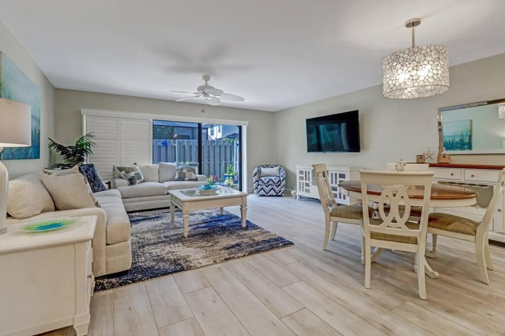 Location! 2 Bd/2.5Ba Near Mercato/Vanderbiltbeach. North North Naples Exteriör bild