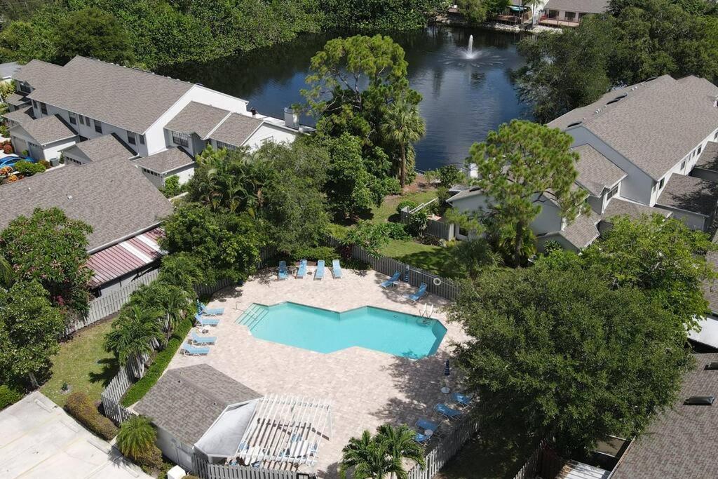 Location! 2 Bd/2.5Ba Near Mercato/Vanderbiltbeach. North North Naples Exteriör bild